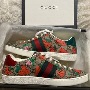 Authentic Gucci sneakers used not more than once ! In perfect condition 🤩